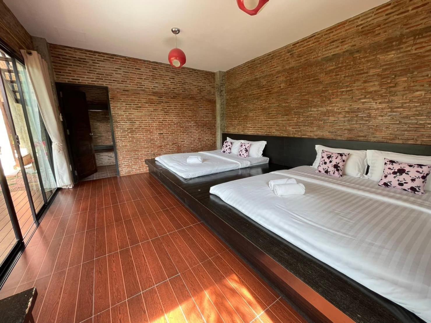 Chill Villa Ban Pak Nam Pran Exterior photo