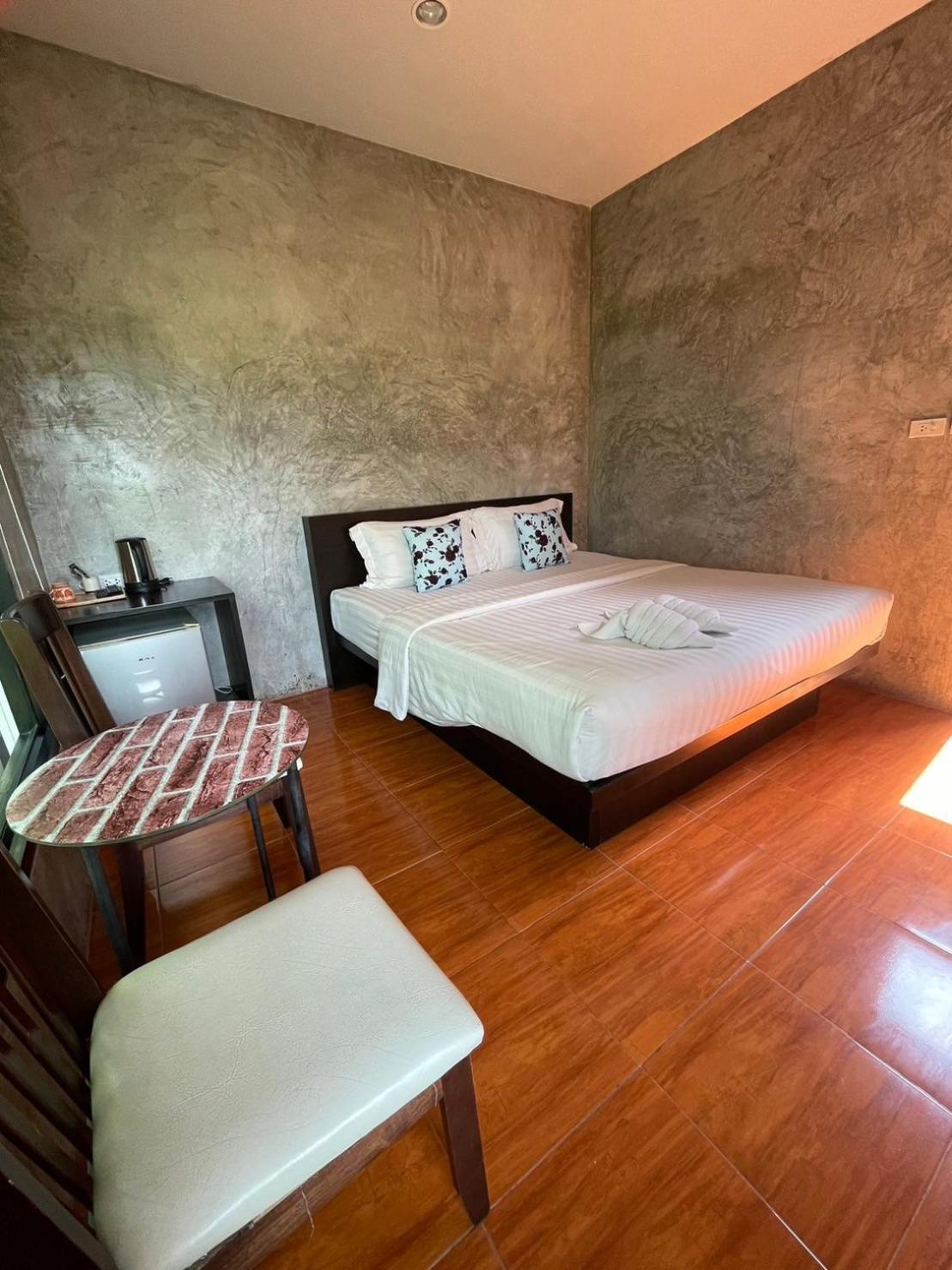Chill Villa Ban Pak Nam Pran Exterior photo