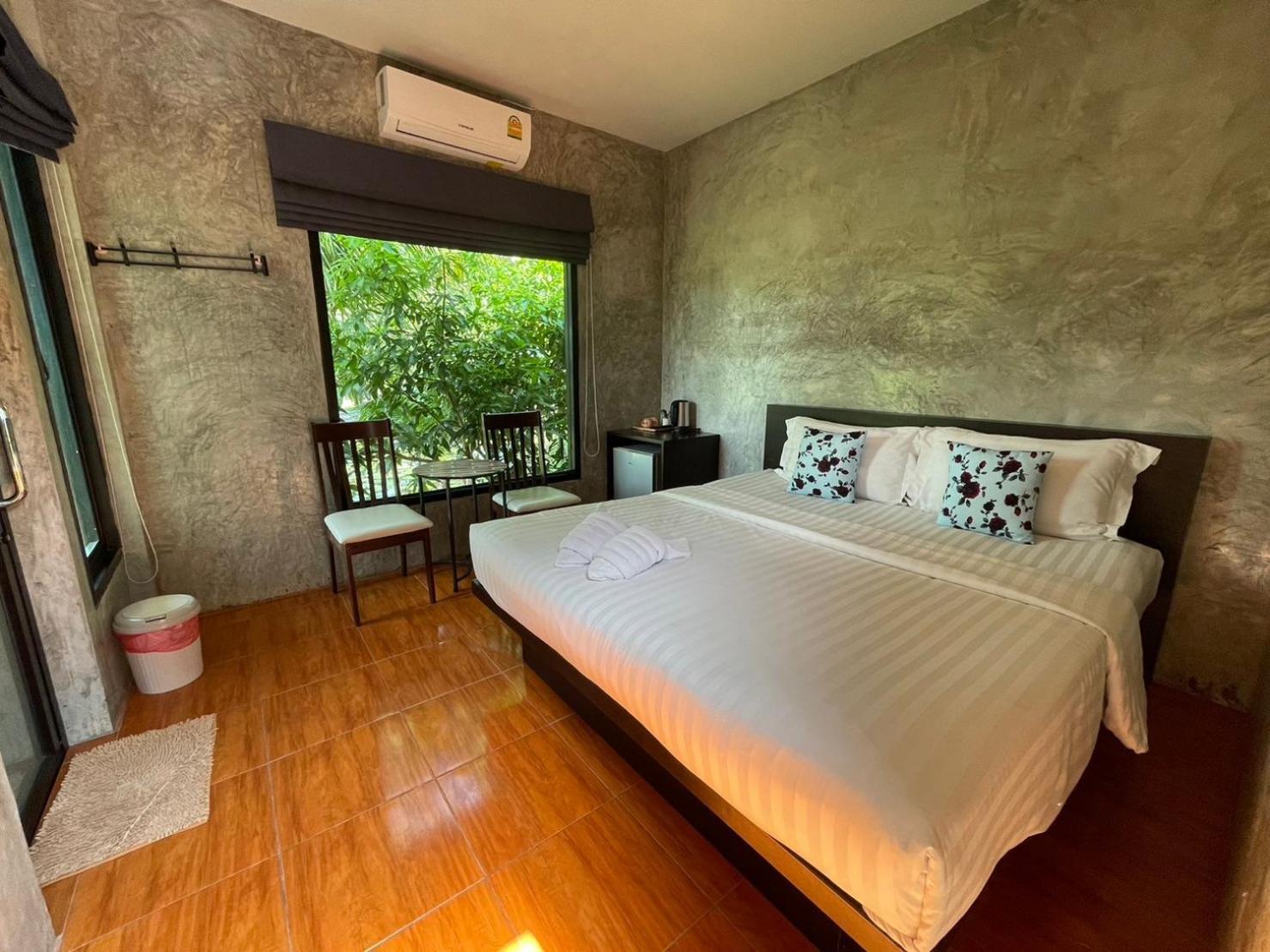 Chill Villa Ban Pak Nam Pran Exterior photo